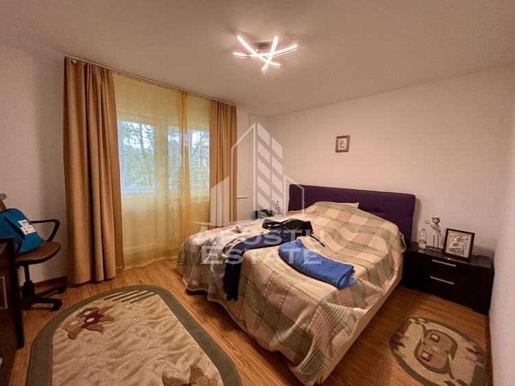 Apartament cu 4 camere, etaj intermediar, centrala, zona Shopping City - 1