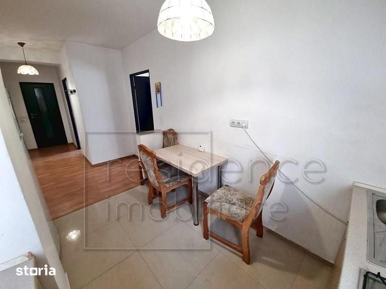 Apartament cu 2 camere decomandat în Între Lacuri