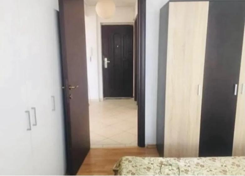 Apartament cu 2 camere semidecomandat, mobilat în Mihai Bravu