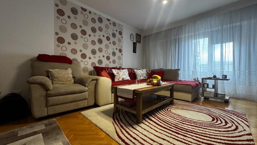 Vanzare apartament de 2 camere Piata Muncii