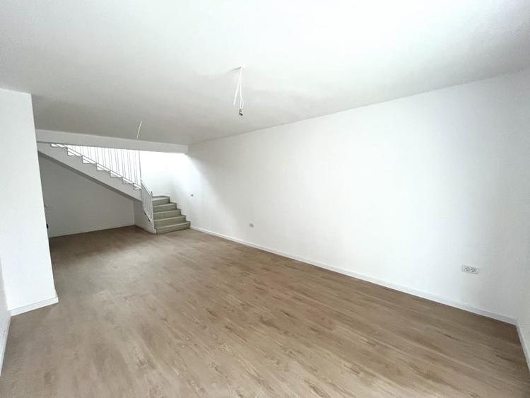 Finalizata, Casa Individuala, Asfalt - 3