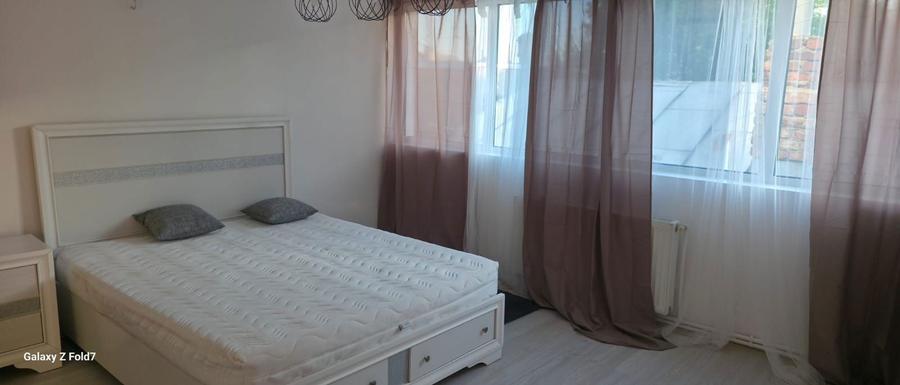 Inchiriez apartament 3 camere , situat in Cartierul Bucuresti noi, langa metrou bazilescu , 2 minute de piata 16 Februarie . - 7