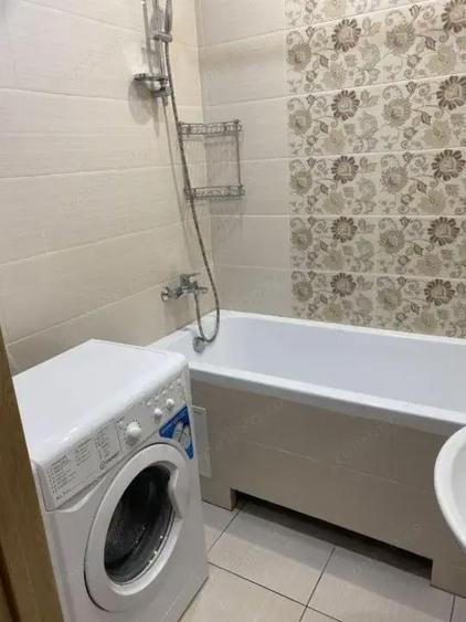 Garsoniera de inchiriat in zona 1 Mai - 3