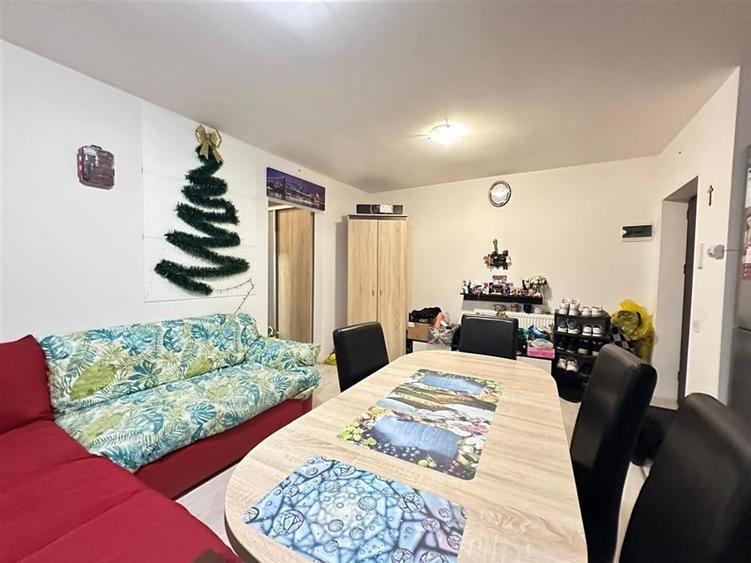 Apartament 3 camere balcon loc de parcare zona Lazaret - 6