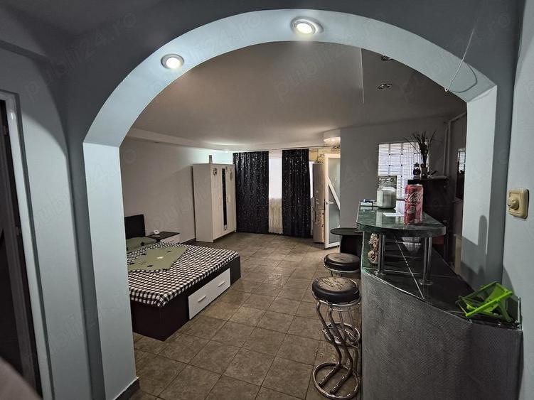 Garsoniera de vanzare Pite?ti , cartier Gavana - 7