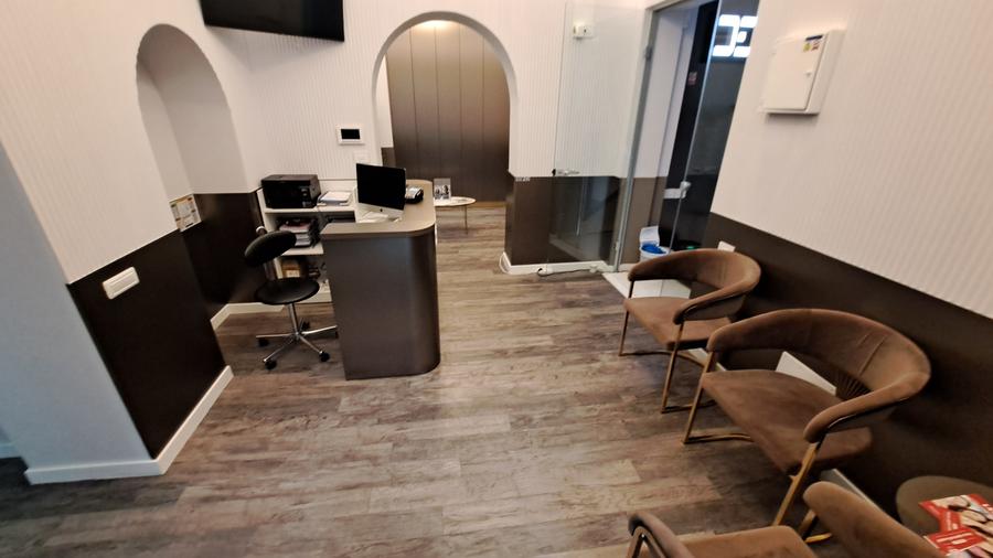 BUSINESS LA CHEIE IN VILA RENOVATA - CLINICA STOMATOLOGICA - 32