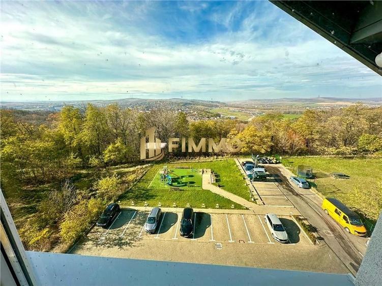 Apart Impresionant |  183 mp | Zamca | ID : 1467 - 4