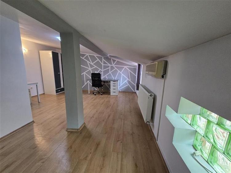 O CASA IN CARE LINISTEA DEVINE PARTE DIN VIATA DE ZI CU ZI - 16