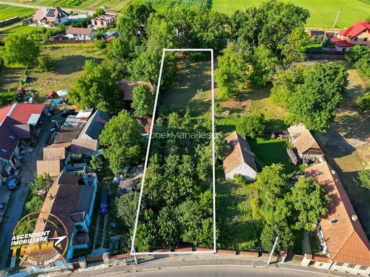 FILM! Peste 1.500mp teren intravilan, zona de case, acces facil, Arcus, Covasna