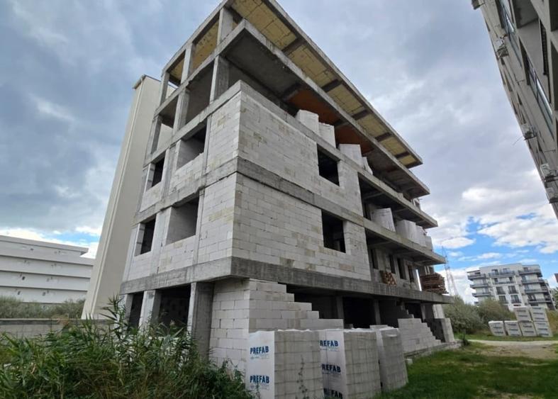 STUDIO | MAMAIA SAT | 100 METRI DE PLAJA - 1