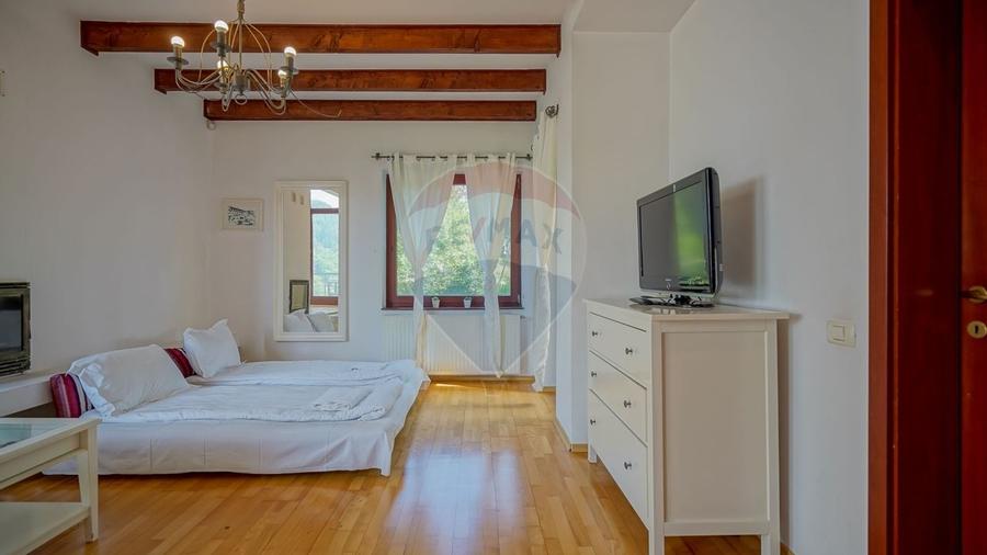 VILA PANORAMICA PE DRUMUL POIENII –PRIVELISTI UNICE ASUPRA BRASOVULUI - 19