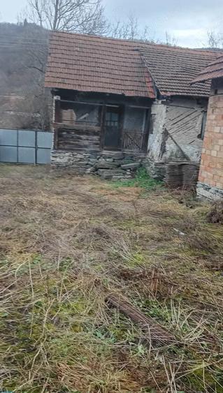 Vand casa in sat Poiana, comuna Cristior, judet Bihor - 1