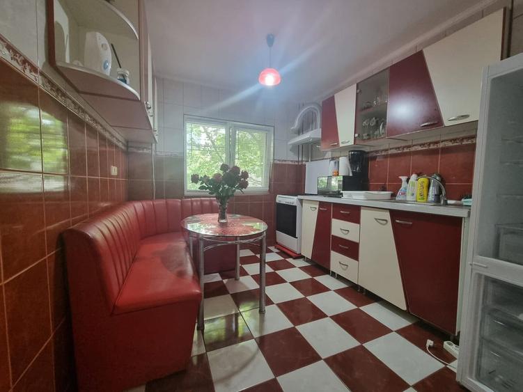 Dristor metrou apartament spatios 3 camere - 1