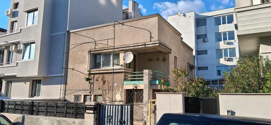 Propun spre vinzare vila interbelica individuala 210 mp Dorobanti - 2