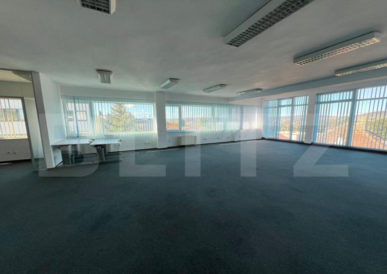 Spa?iu de birou, 140 mp, zona Str. Republicii - 5