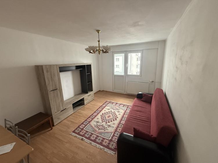 Berceni, Huedin, de inchiriat 2 camere decomandat 44 mp bloc reabilitat - 1