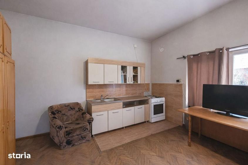 De vanzare casa in Andrei Muresanu - 2