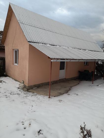 Vand sau inchiriez casa cu anexe - 4