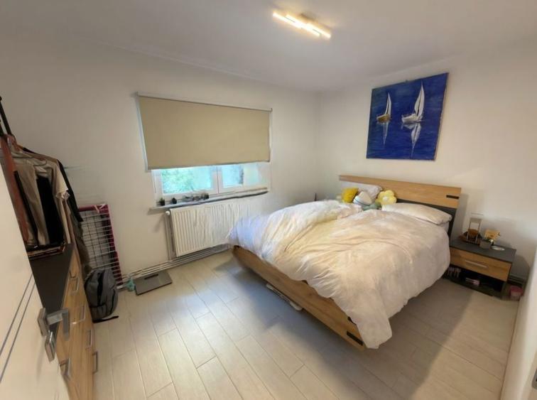 Apartament de vanzare - 1 Mai - zona Confectii - 8
