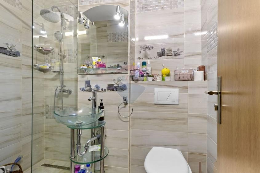 Apartament cu 5 camere decomandat de vanzare in Micalaca,Arad - 9