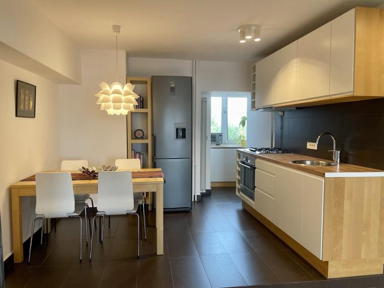 Inchiriez apartament, 2 camere, Casa Poporului, bl.Libertatii, loc parcare - 9