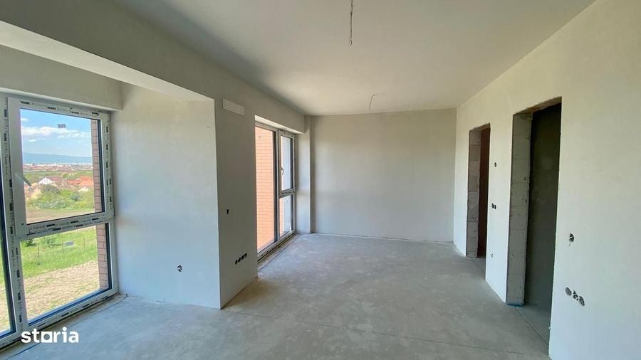 Casă cu 4 camere cu Teren 170 Mp în Gușterița