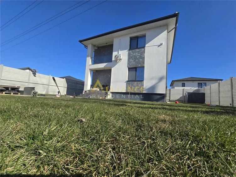 Vila mobilata si utilata - 4 camere- 50m de STV - 405mp teren - 8