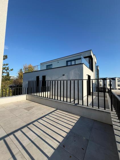 Vila de lux cu piscina Pipera, langa Scoala Americana - NOU - 33