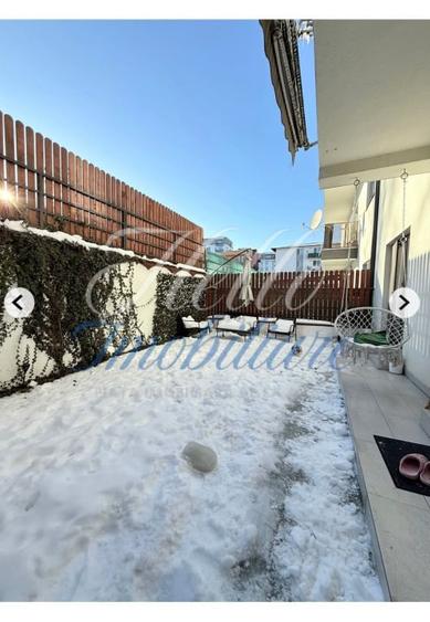 Apartament cu 3 camere decomandat în Florești