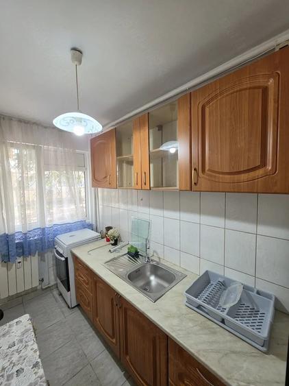 Apartament cu 2 camere semidecomandat în Eroii Revoluției