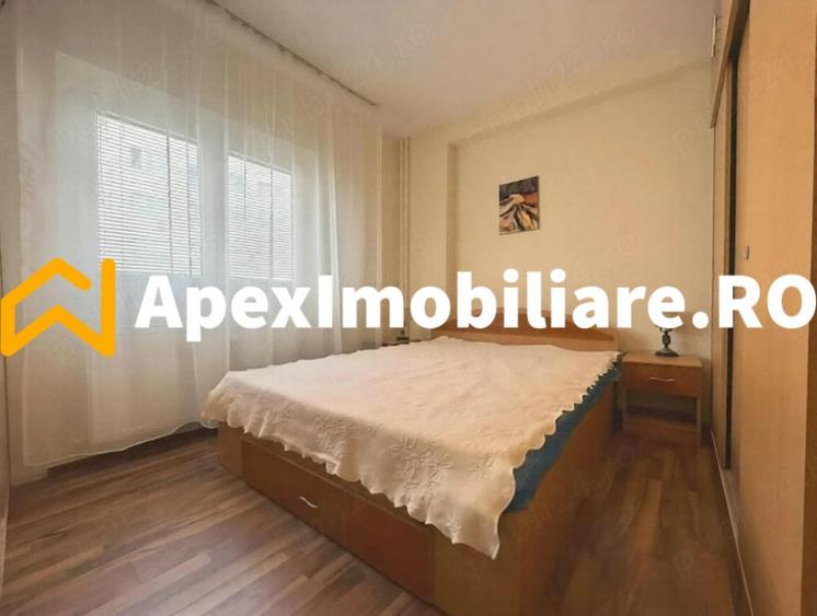 Apartament cu 3 camere decomandat, mobilat în Tineretului — fotografia 3