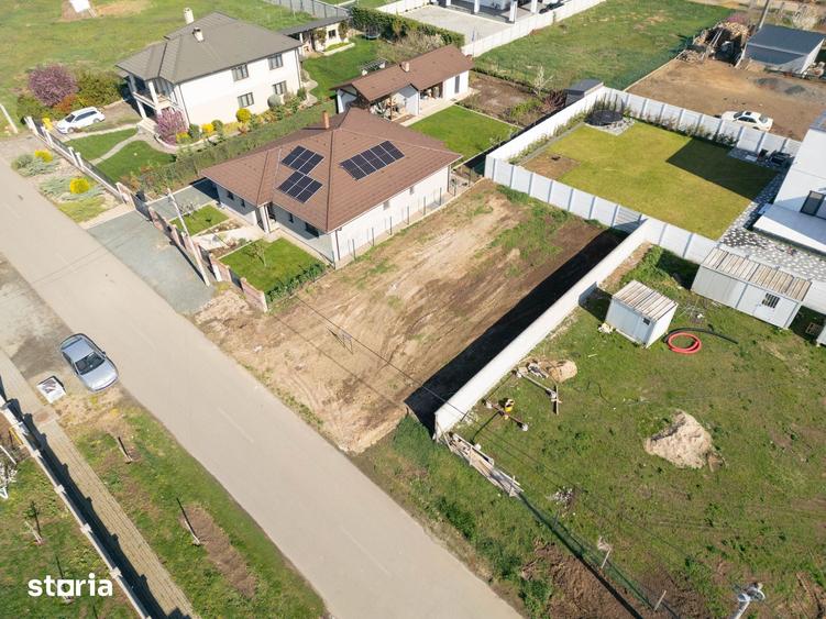 Teren de 367 mp, în Micălaca