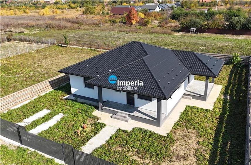 Casă individuală cu 4 camere cu Teren 600 Mp în Lunca Cetățuii