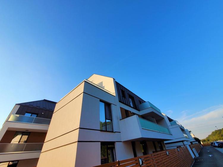 Apartament cu 2 camere decomandat în Dumbrăvița