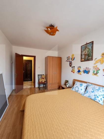 Apartament cu 2 camere semidecomandat, mobilat în Central