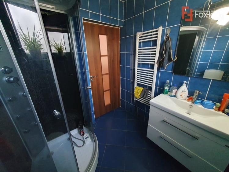 Casă individuală cu 4 camere cu Canalizare în Sânmihaiu Român
