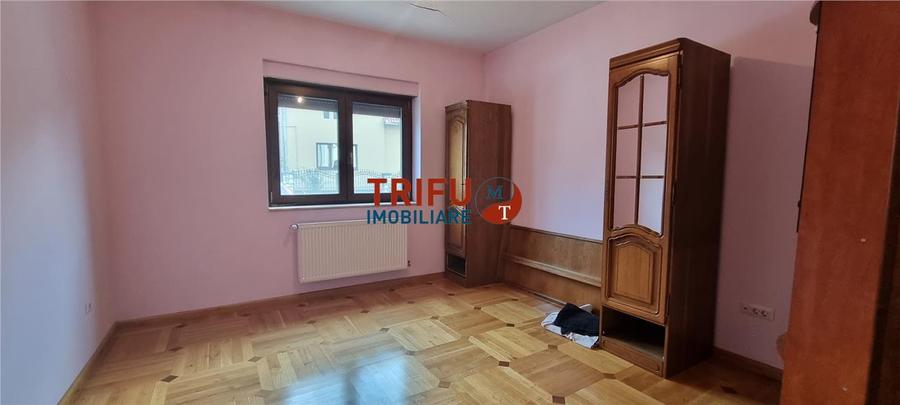 Casă cu 10 camere cu Canalizare în Ampoi 1