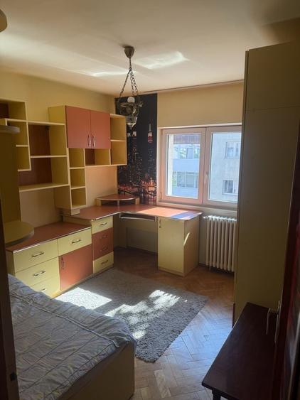 Ofer spre inchiriere apartament 3 camere - 4