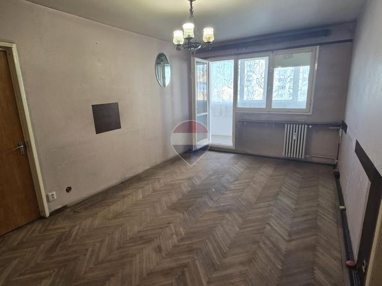Apartament cu 2 camere semidecomandat în Titan