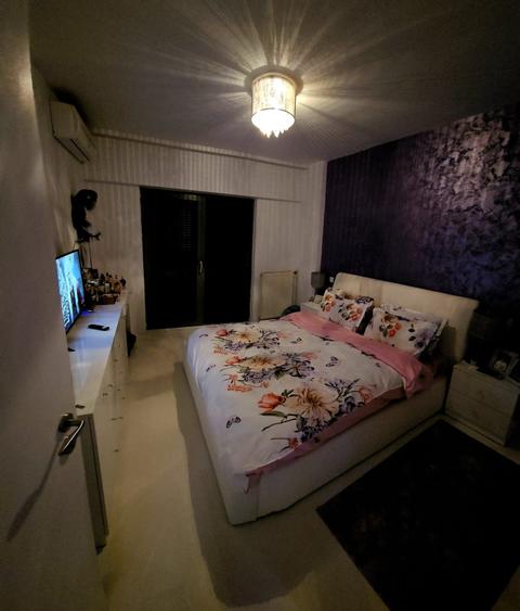 Apartament cu 3 camere decomandat în Doamna Ghica