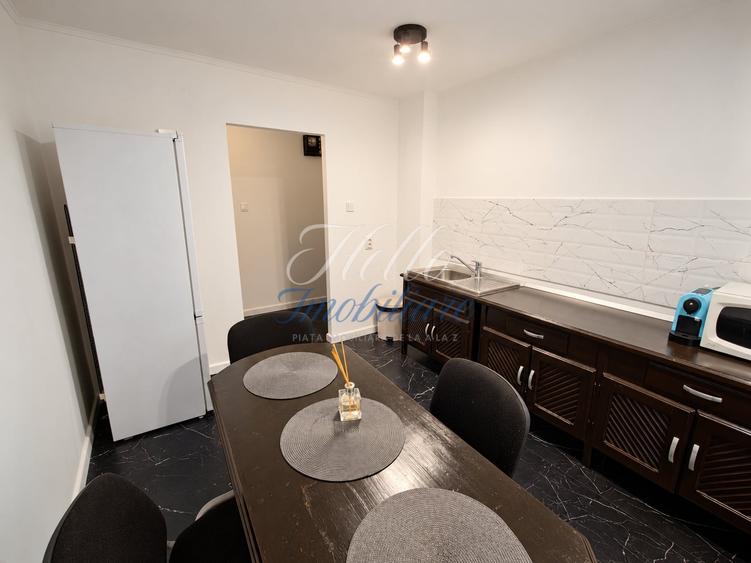 Apartament cu 3 camere decomandat, mobilat în Mărăști