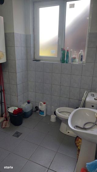 Spațiu comercial, de 150 mp, în Lazaret