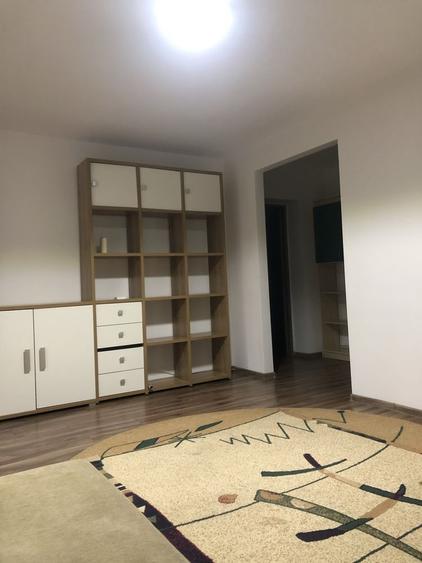 Apartament cu 2 camere semidecomandat în Ultracentral