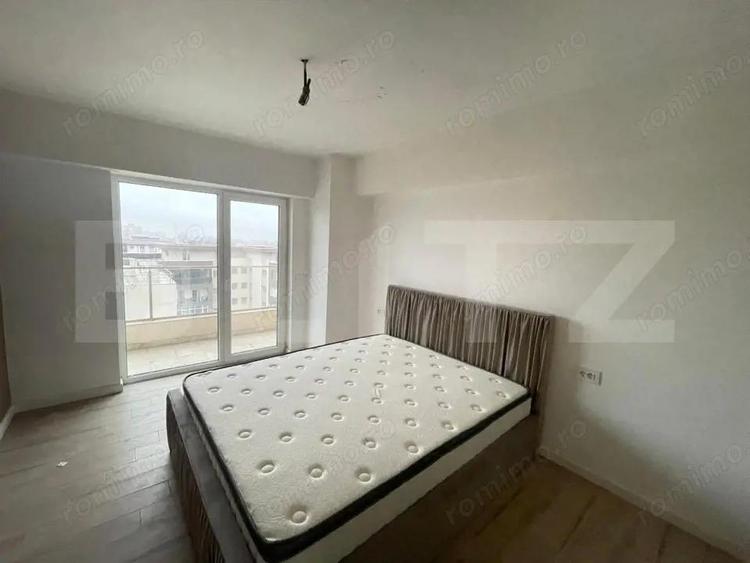 Apartament cu 3 camere decomandat, mobilat în Rovine