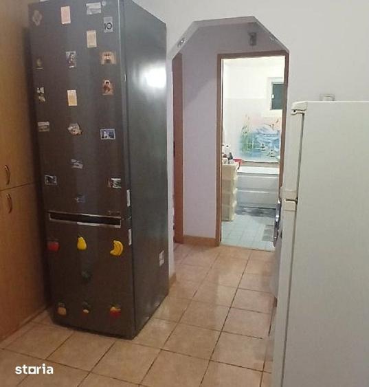 Apartament cu 2 camere decomandat în Girocului