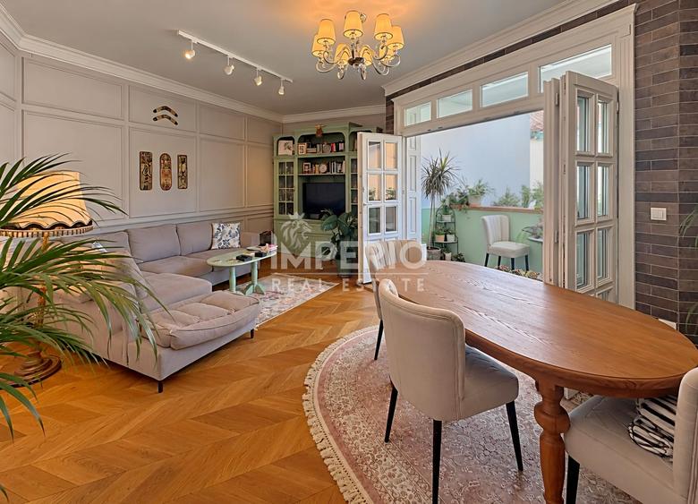 Apartament cu 3 camere semidecomandat, mobilat în Central