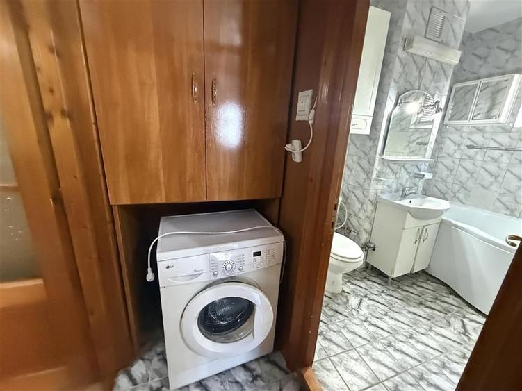 Apartament cu 2 camere semidecomandat în Mioriței