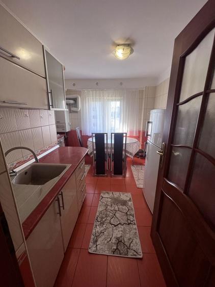 Inchiriez apartament 3 camere PS-uri - 4