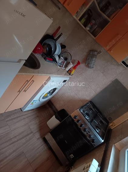 Caut coleg apartament