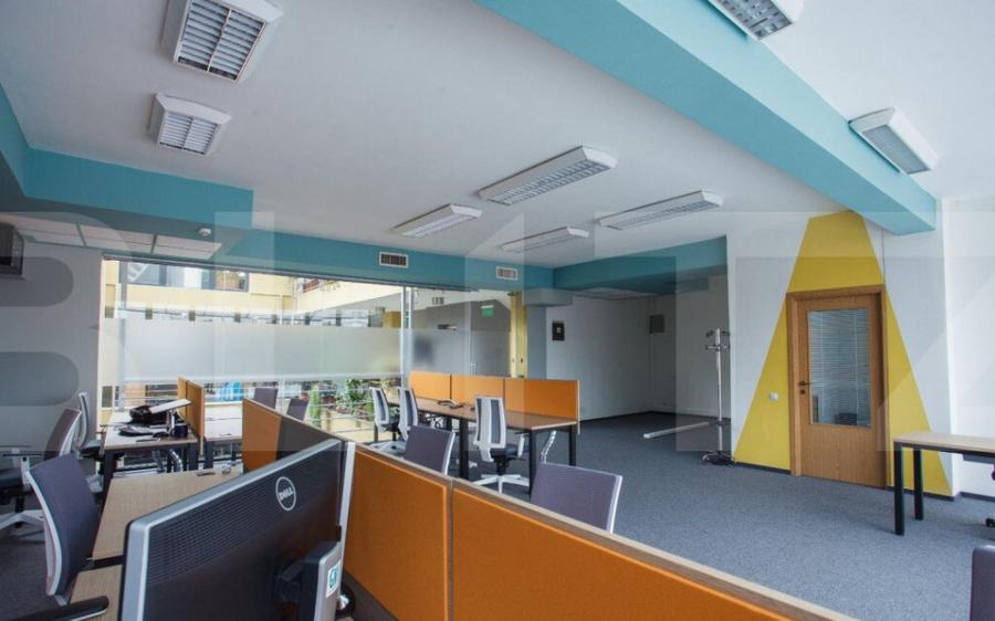 Cladire de birouri, Ultracentral - 7